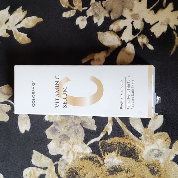 Color farm vitamin C Serum brighten + smooth - Picture 7 of 16
